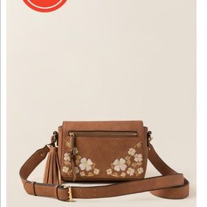 Francesca’s Sharon Tasseled Floral Crossbody